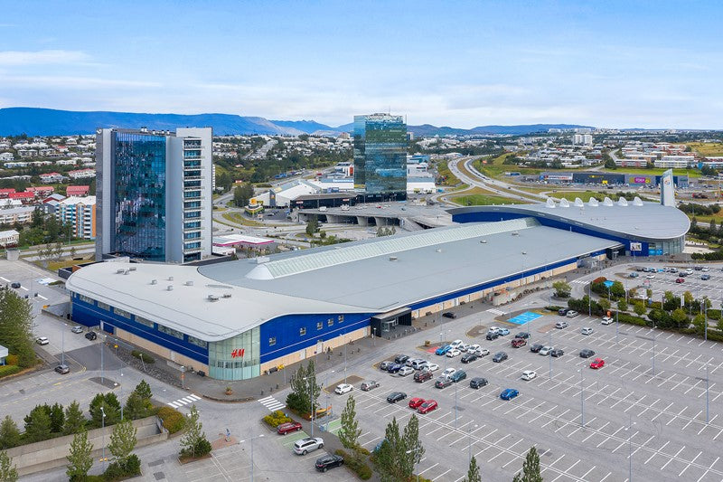 Smáralind stígur stórt skref fyrir rafbílahleðslu