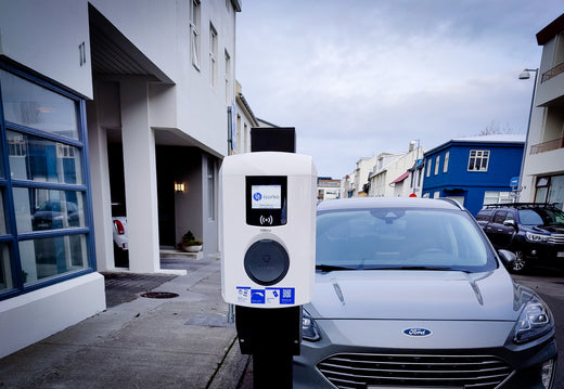 Ísorka setur upp 28 nýjar hverfahleðslustöðvar í Reykjavík